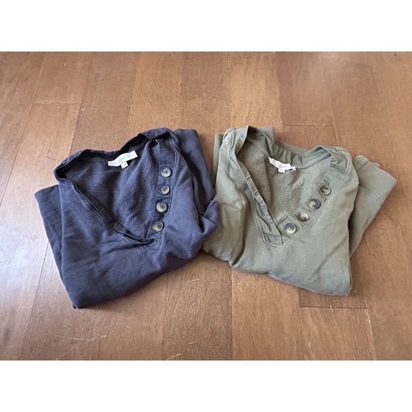 LOFT Sweaters - LOFT Bundle V-Neck Button Accent 3/4 Sleeve Women's Top Size L Sweater Spring